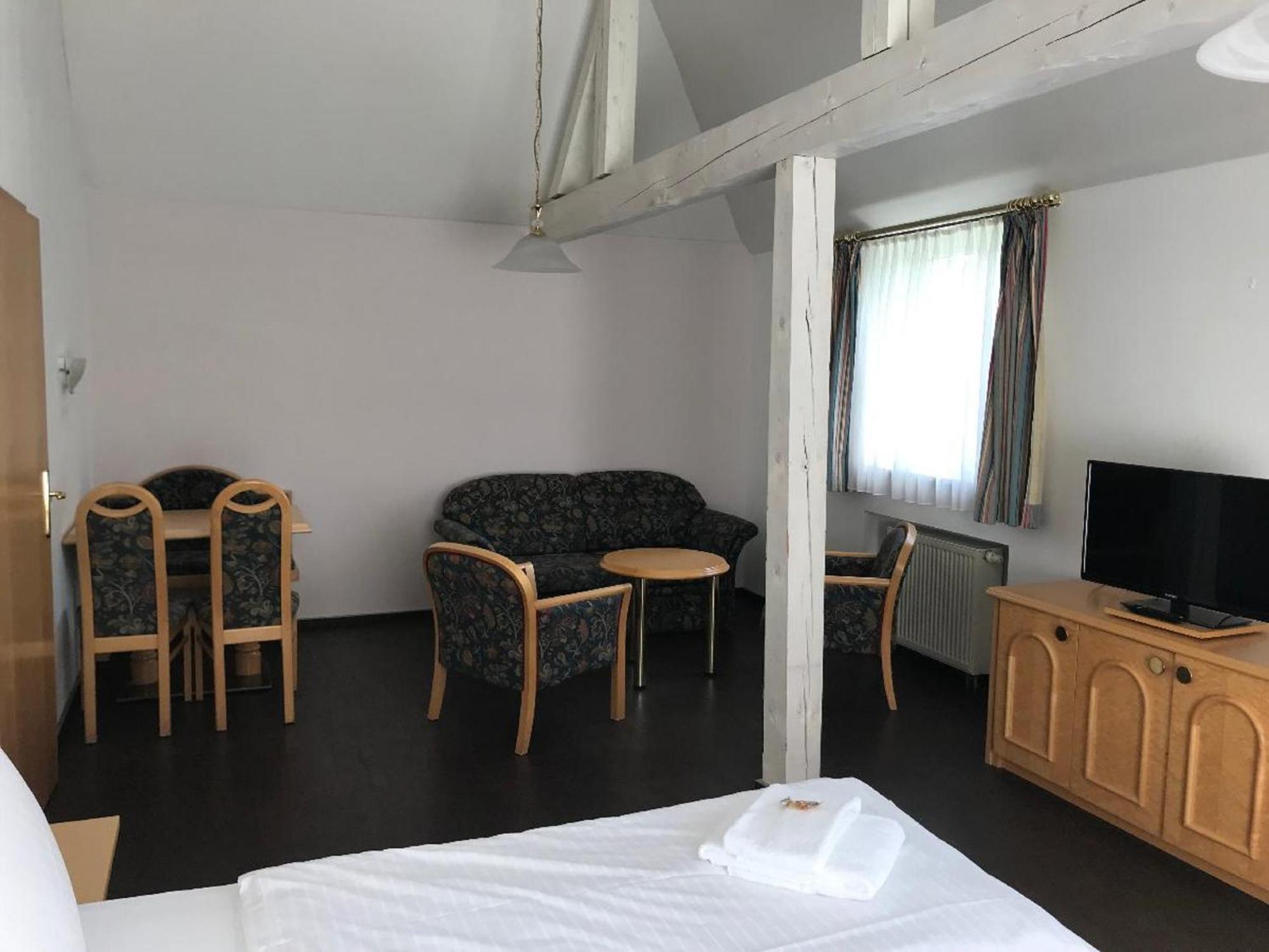 Ferienappartements-Grolik Im Aparthotel Zum Gutshof Хоэнварт Экстерьер фото