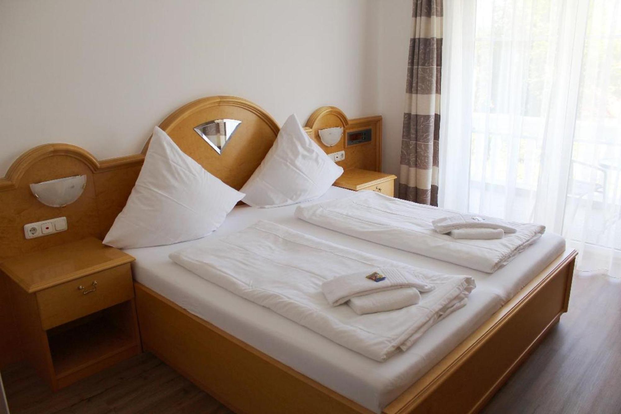 Ferienappartements-Grolik Im Aparthotel Zum Gutshof Хоэнварт Экстерьер фото