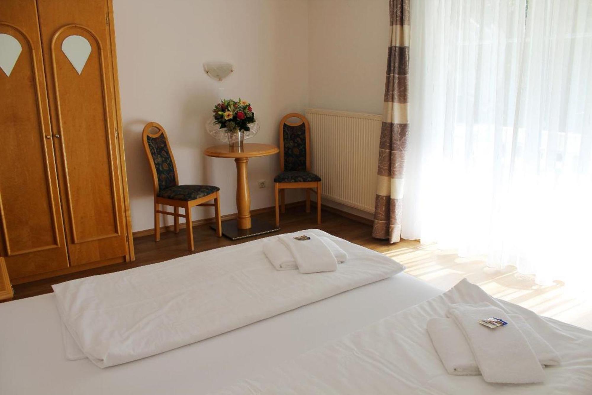 Ferienappartements-Grolik Im Aparthotel Zum Gutshof Хоэнварт Экстерьер фото