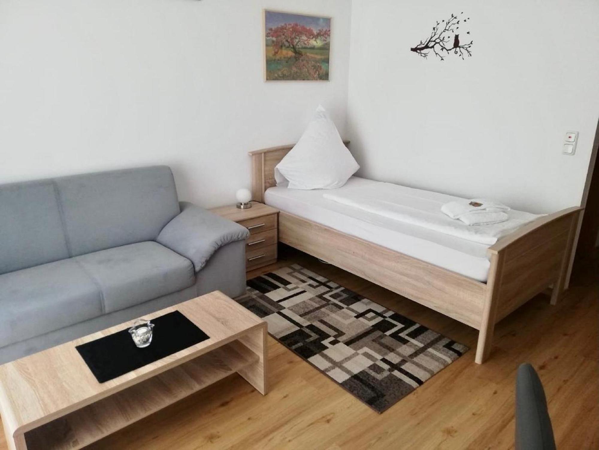 Ferienappartements-Grolik Im Aparthotel Zum Gutshof Хоэнварт Экстерьер фото